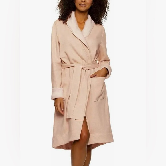 Kirkland Signature Other - Kirkland Signature Plush Fleece Shawl Collar Bathrobe – Beige – S – NWT